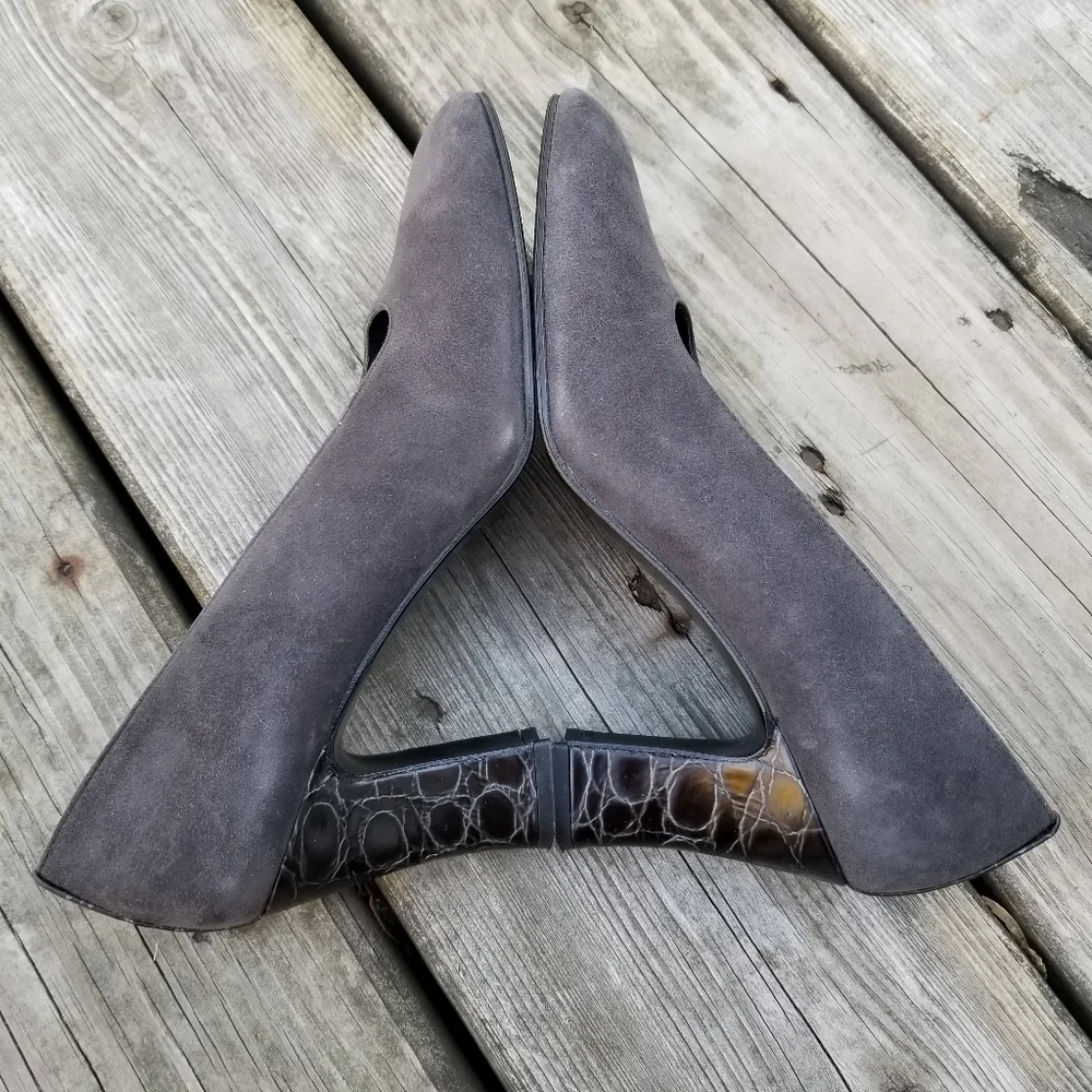 Vintage 90s Stuart Weitzman Gray Suede Square Toe Crocodile Grain Chunky Heels 7
